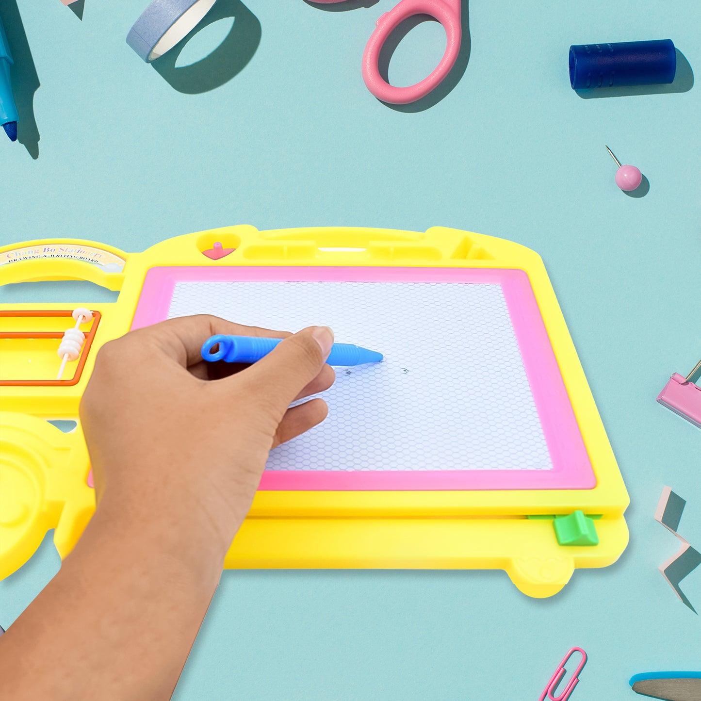 Child's Bus-Shaped Drawing Board (1 Pc)